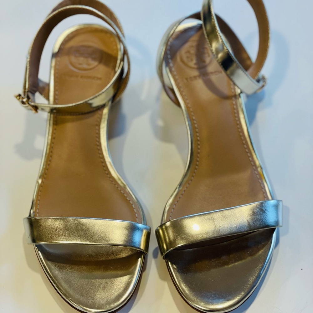 TORY BURCH